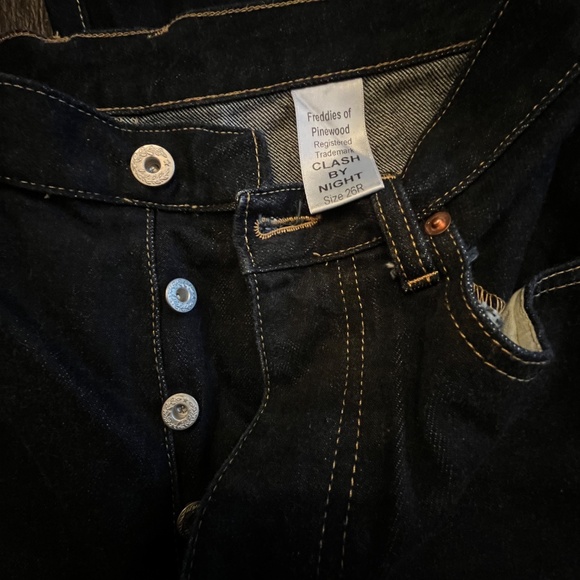 Freddie’s of Pinewood Clash By Night Jeans 26 - Picture 3 of 5
